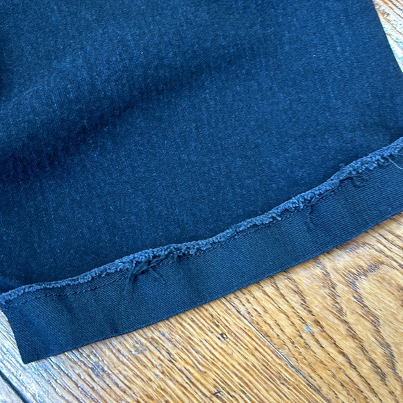 Levi’s black denim shorts. Waist 30. Great condition. - Picture 5 of 11